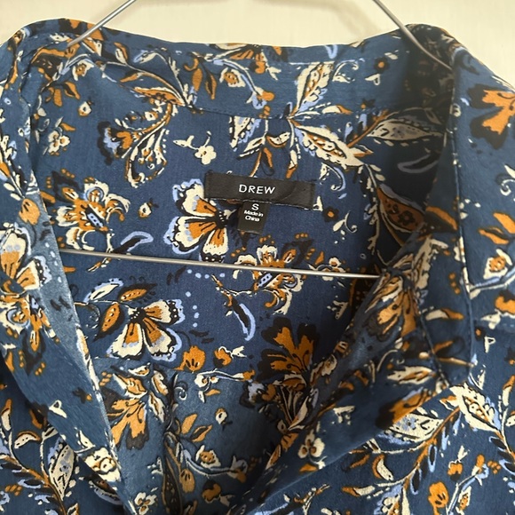 Drew Long Sleeve Polyester (crop-like) Shirt - Picture 2 of 3